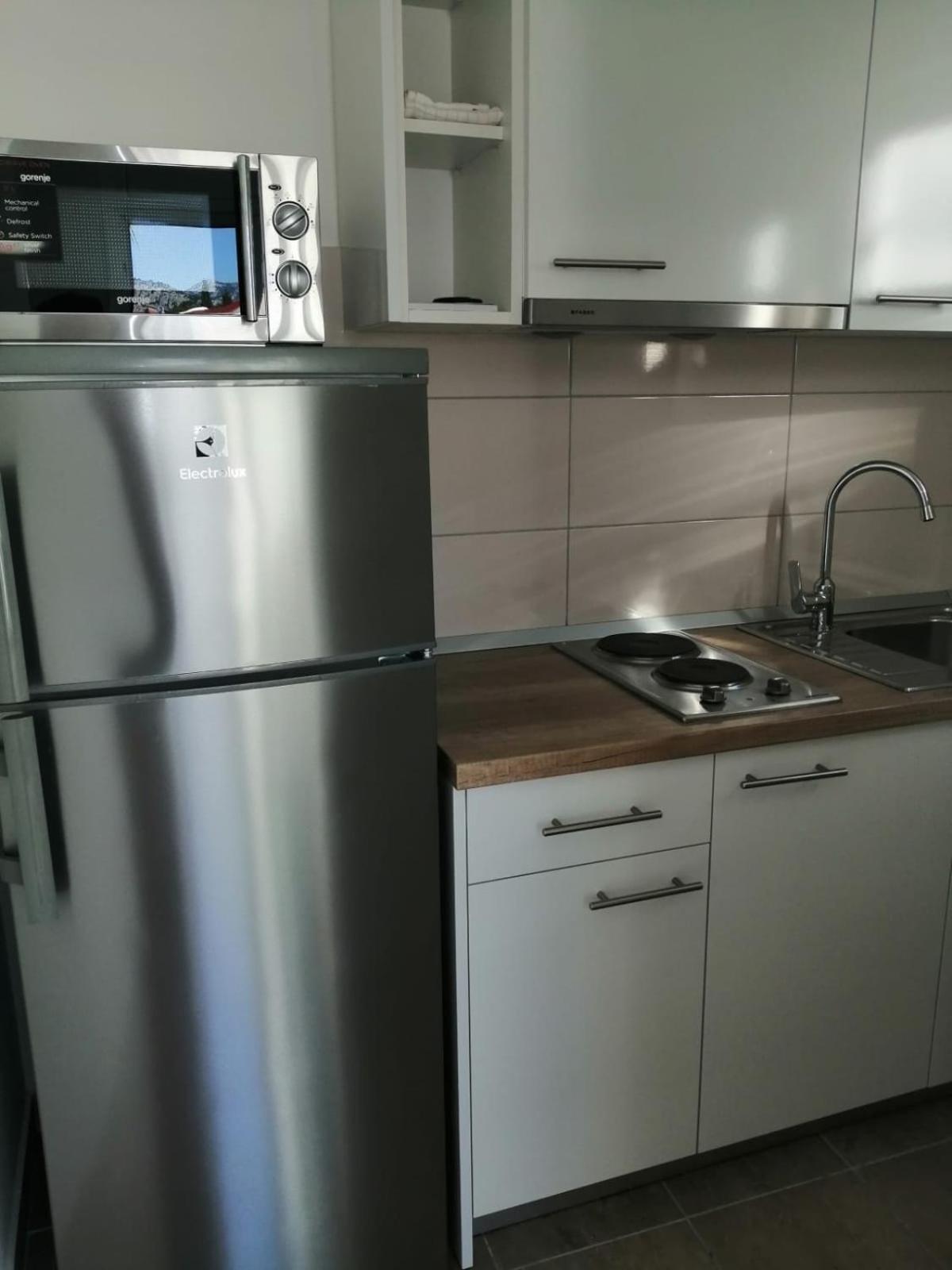 Apartmani “Kresimir” Omiš Extérieur photo