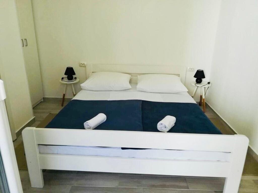 Apartmani “Kresimir” Omiš Extérieur photo