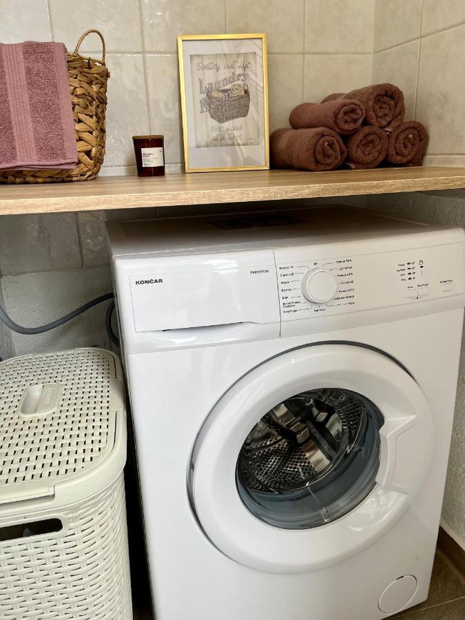 Apartmani “Kresimir” Omiš Extérieur photo