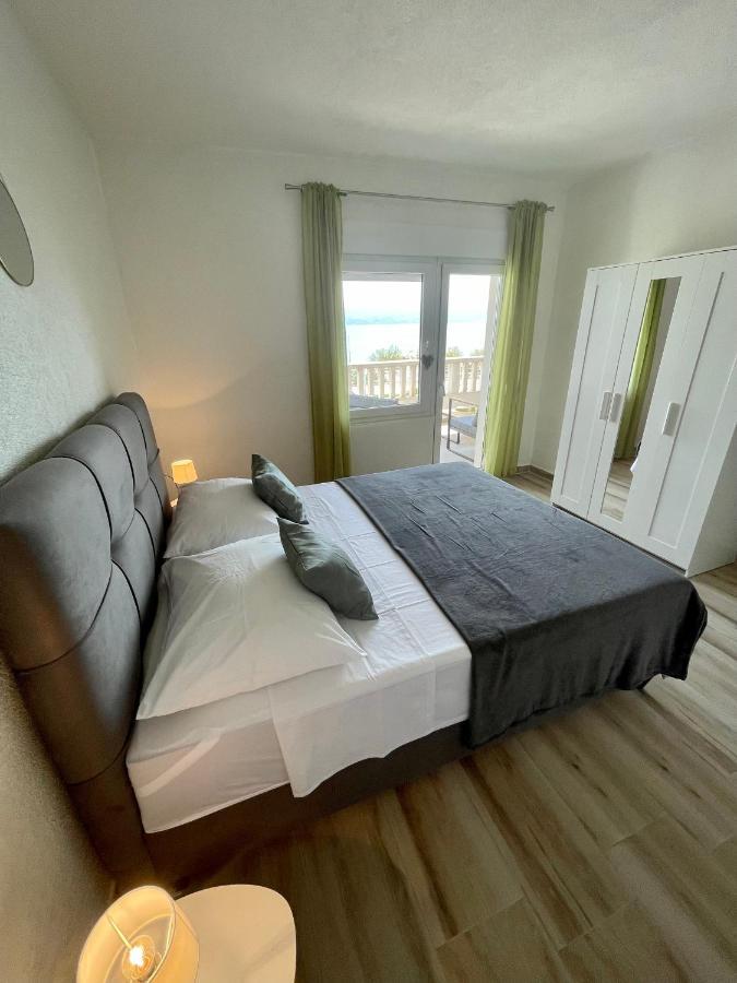 Apartmani “Kresimir” Omiš Extérieur photo