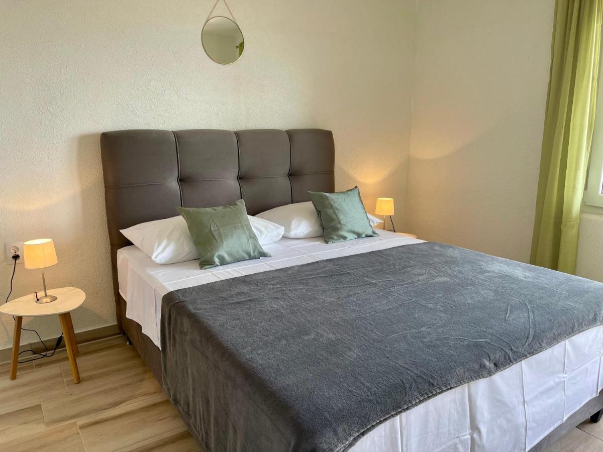Apartmani “Kresimir” Omiš Extérieur photo
