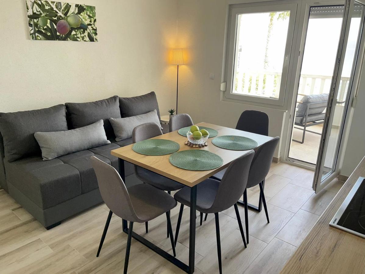 Apartmani “Kresimir” Omiš Extérieur photo