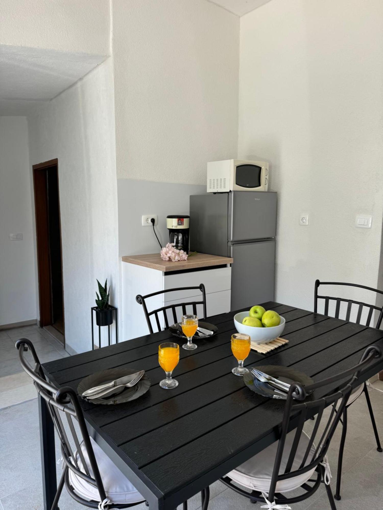 Apartmani “Kresimir” Omiš Extérieur photo